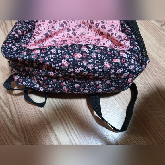 Herschel Backpack - Picture 5 of 5